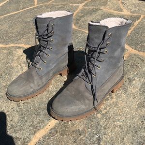 Cute timberland grey boots size 9